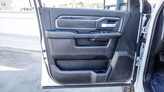 Photo of 2024 Bright White Clearcoat RAM 2500