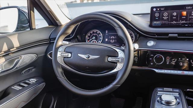 Photo of 2025 Vik Black Genesis GV70