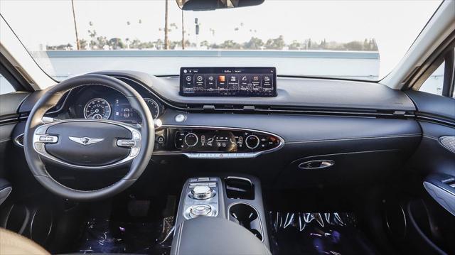Photo of 2025 Vik Black Genesis GV70