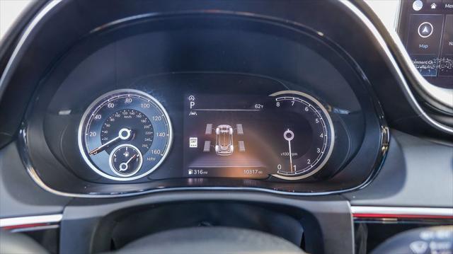 Photo of 2025 Vik Black Genesis GV70