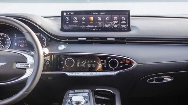 Photo of 2025 Vik Black Genesis GV70