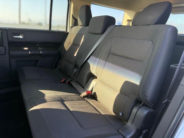 Photo of 2019 Ingot Silver Metallic Ford Flex