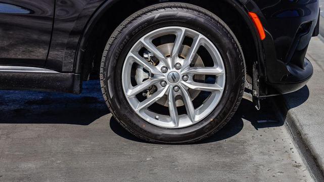 Photo of 2023 DB Black Clearcoat Dodge Durango
