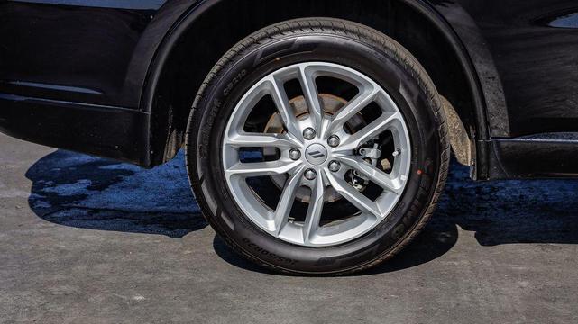 Photo of 2023 DB Black Clearcoat Dodge Durango