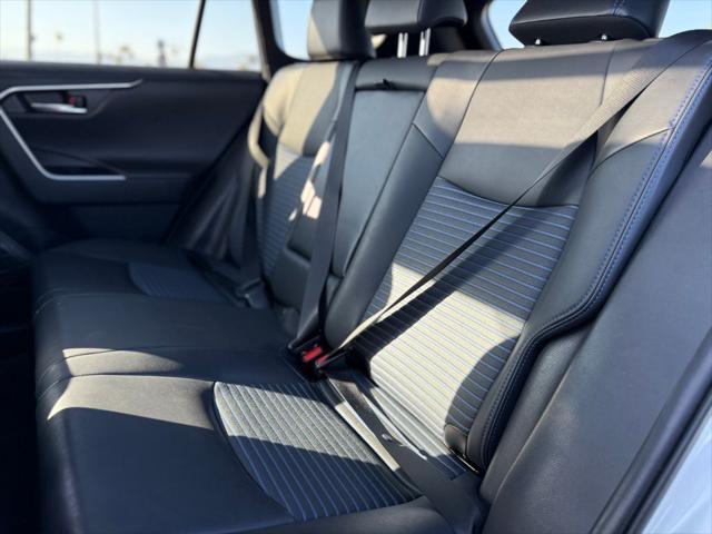 Photo of 2021 Midnight Black Metallic Toyota RAV4 Hybrid