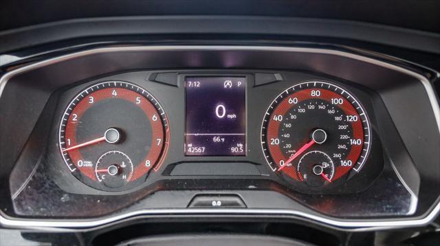 Photo of 2021 Grey Volkswagen Jetta