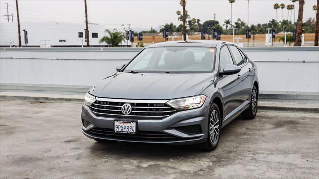 Photo of 2021 Grey Volkswagen Jetta