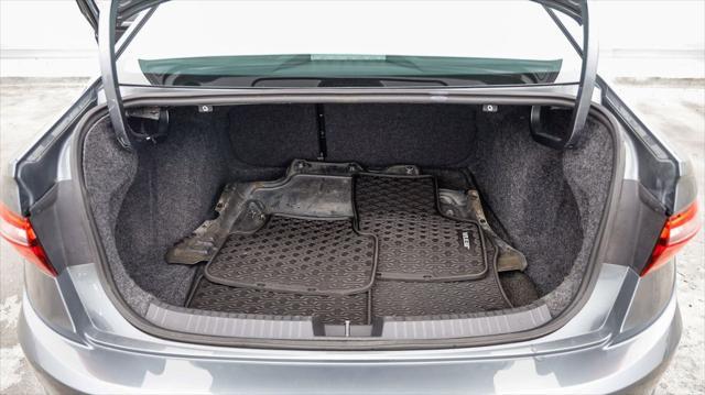 Photo of 2021 Grey Volkswagen Jetta