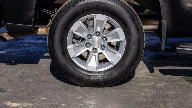 Photo of 2024 Black Chevrolet Silverado 1500