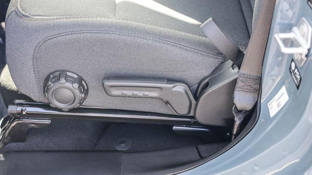 Photo of 2025 Anvil Clearcoat Jeep Gladiator