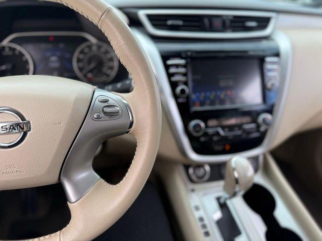 Photo of 2015 Pearl White Nissan Murano