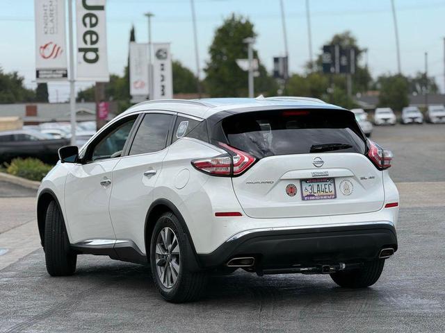 Photo of 2015 Pearl White Nissan Murano