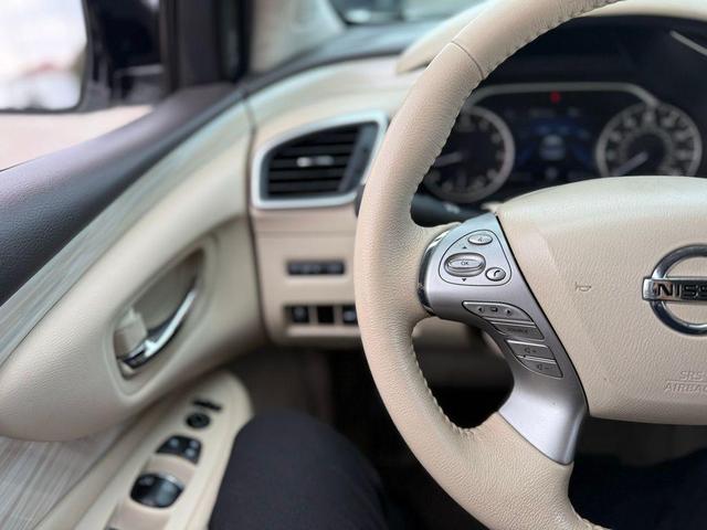 Photo of 2015 Pearl White Nissan Murano