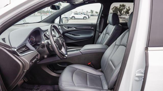 Photo of 2024 Summit White Buick Enclave