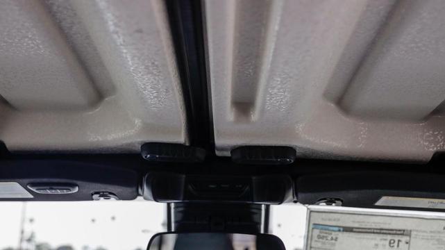 Photo of 2025 Black Clearcoat Jeep Gladiator