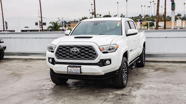 Photo of 2021 Super White Toyota Tacoma