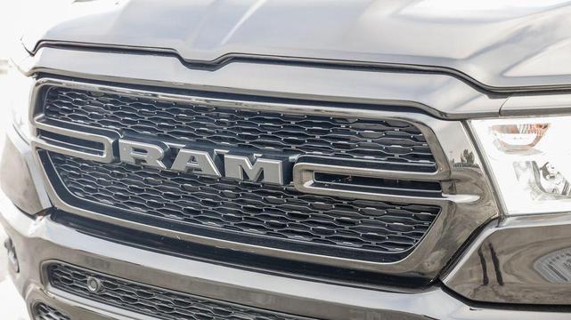 Photo of 2023 Diamond Black Crystal Pearlcoat RAM 1500