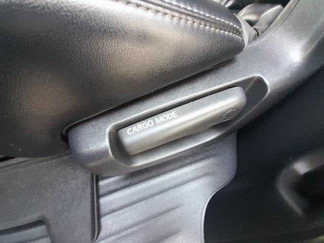 Photo of 2019 Gun Metallic Nissan Pathfinder