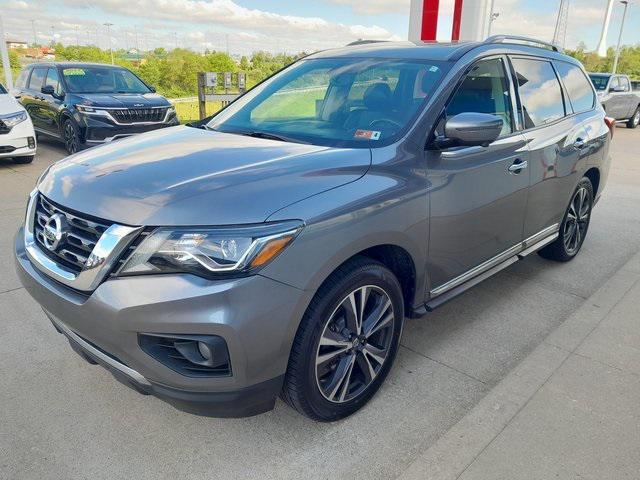 Photo of 2019 Gun Metallic Nissan Pathfinder