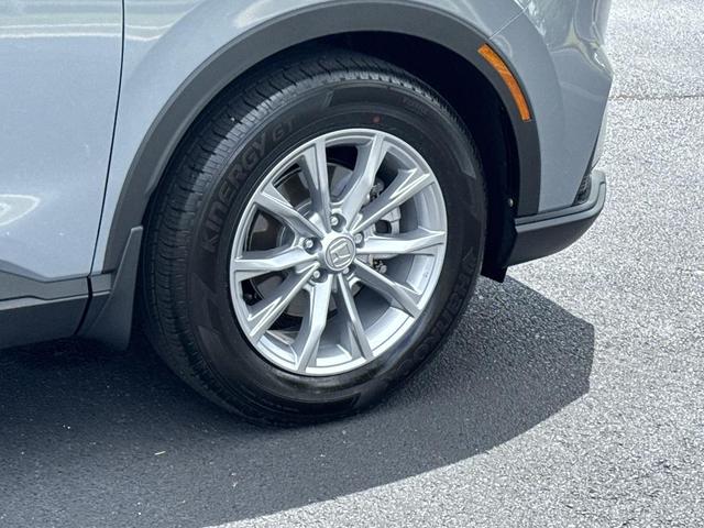 Photo of 2025 Urban Gray Pearl Honda CR-V