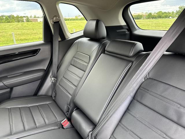 Photo of 2025 Urban Gray Pearl Honda CR-V