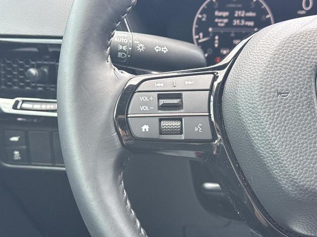 Photo of 2025 Urban Gray Pearl Honda CR-V
