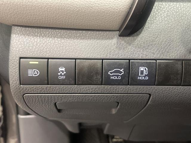 Photo of 2021 Predawn Gray Mica Toyota Camry