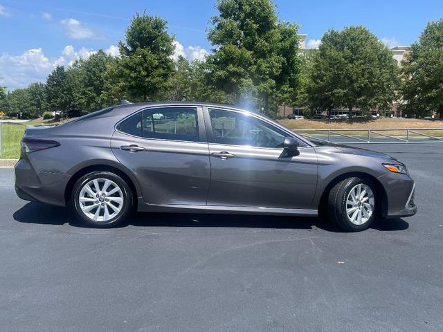 Photo of 2021 Predawn Gray Mica Toyota Camry