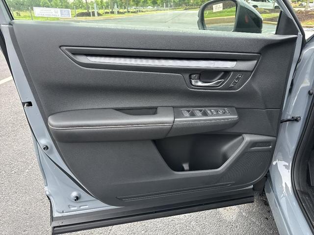 Photo of 2026 Urban Gray Pearl Honda CR-V Hybrid