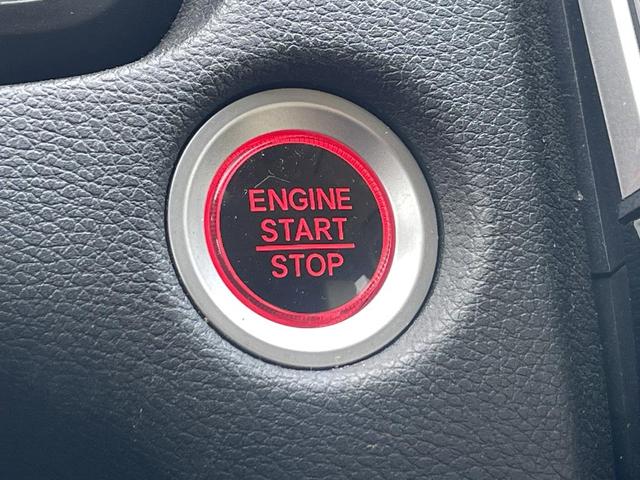 Photo of 2018 Molten Lava Pearl Honda CR-V