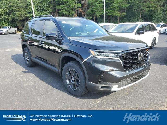Photo of 2025 Crystal Black Pearl Honda Pilot