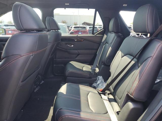 Photo of 2025 Crystal Black Pearl Honda Pilot