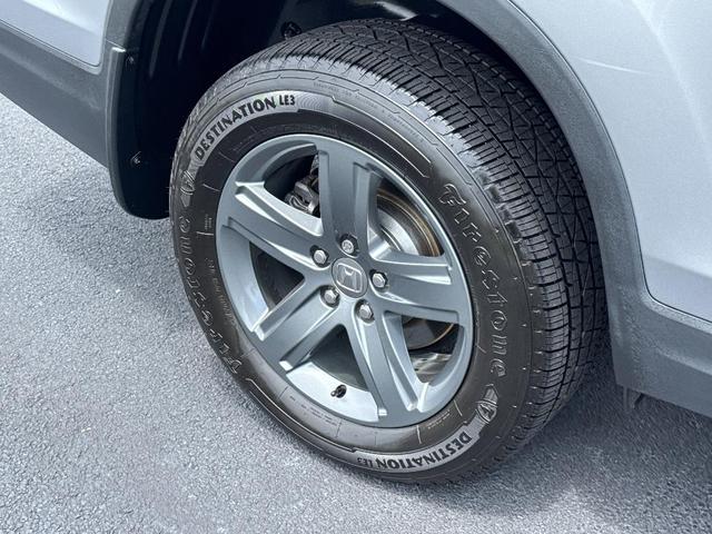Photo of 2023 Lunar Silver Metallic Honda Ridgeline