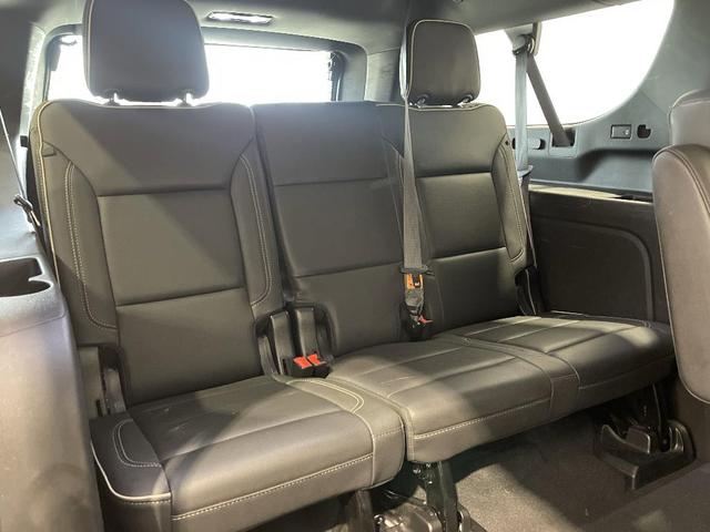 Photo of 2023 Summit White Chevrolet Suburban