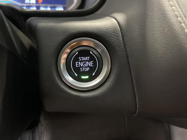 Photo of 2023 Summit White Chevrolet Suburban