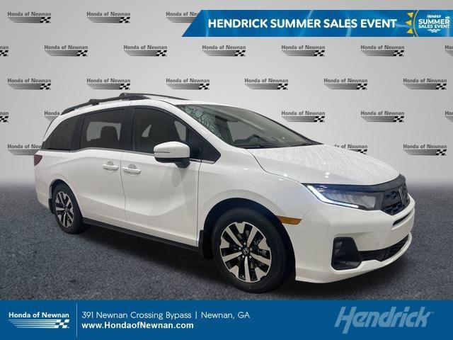 Photo of 2025 Platinum White Pearl Honda Odyssey