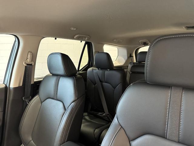 Photo of 2025 Modern Steel Metallic Honda Pilot