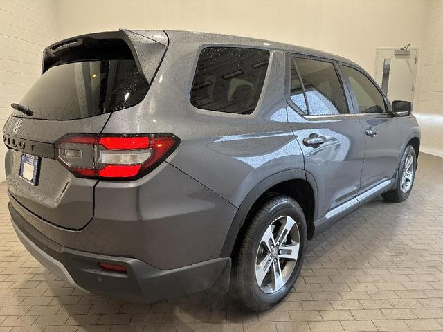 Photo of 2025 Modern Steel Metallic Honda Pilot