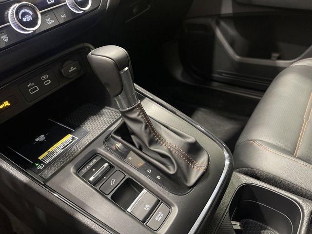 Photo of 2025 Platinum White Pearl Honda CR-V Hybrid