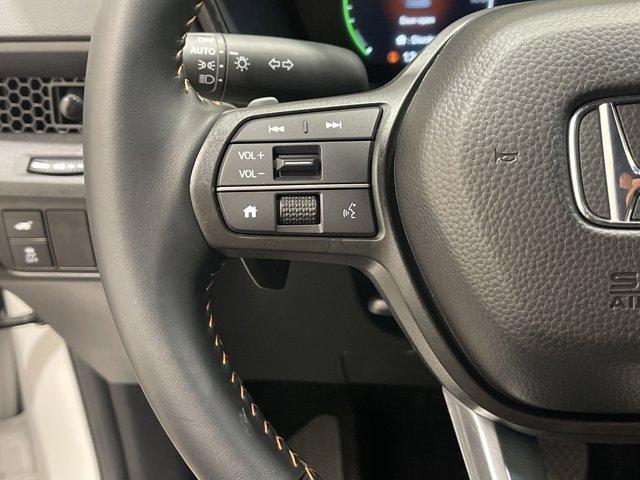 Photo of 2025 Platinum White Pearl Honda CR-V Hybrid