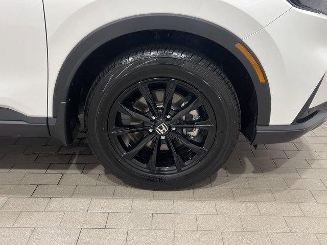 Photo of 2025 Platinum White Pearl Honda CR-V Hybrid