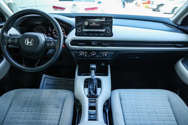 Photo of 2023 Lunar Silver Metallic Honda HR-V