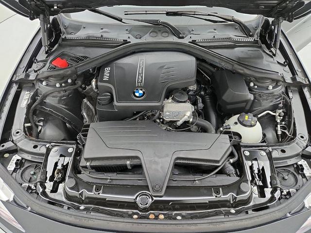 Photo of 2016 Black BMW 320