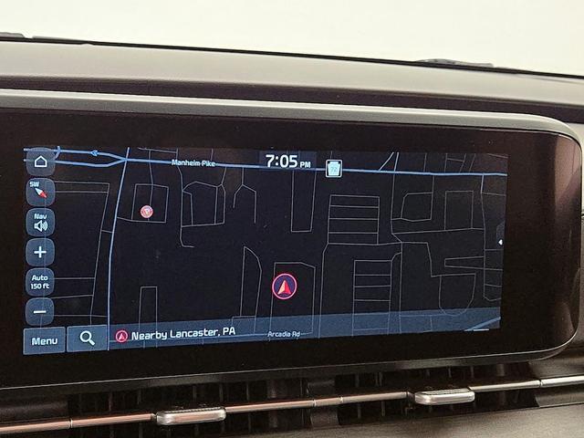 Photo of 2023 Red Kia Carnival