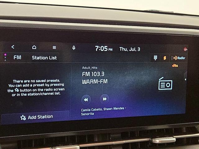 Photo of 2023 Red Kia Carnival
