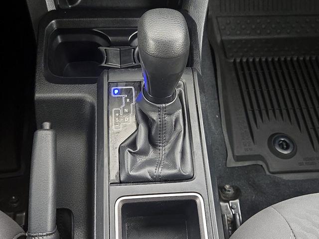 Photo of 2020 Silver Toyota Tacoma