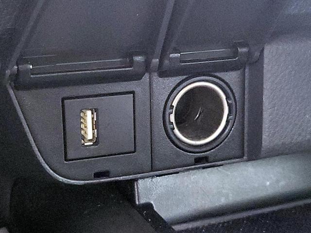Photo of 2021 Silver Toyota Camry