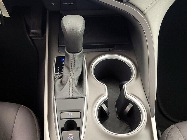 Photo of 2021 Silver Toyota Camry