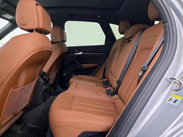 Photo of 2022 Silver Audi Q5