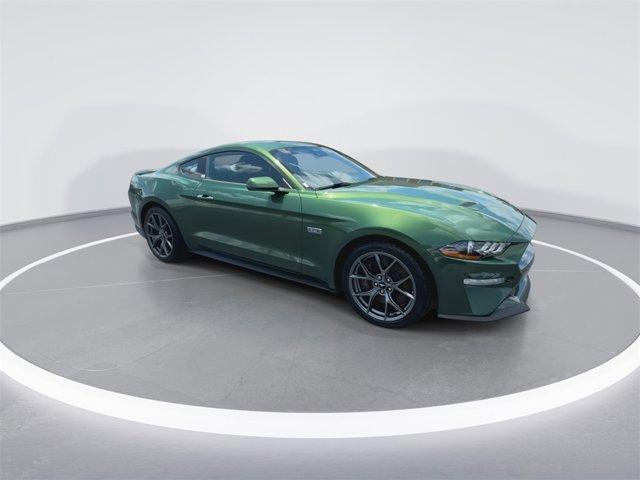 Photo of 2022 Green Ford Mustang